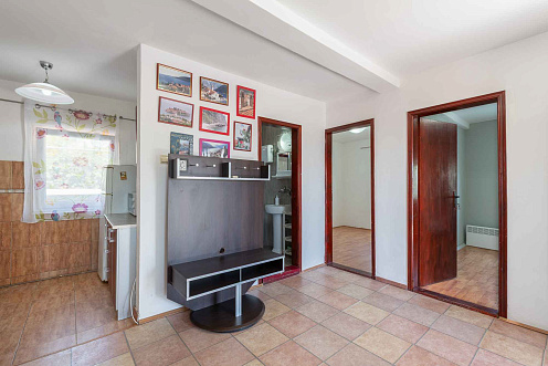 Haus mit Meer- und Bergblick in Sutomore — 110 m², Grundstück 150 m² — photo 3